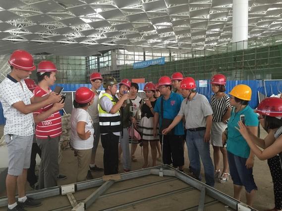 使用加濕器打造清新空氣減輕過敏癥狀